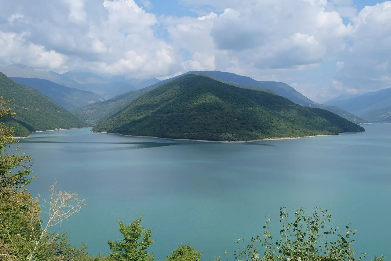 SOS Party Offsite sightseeing Kazbegi and the Caucasus Zhinvali Reservoir