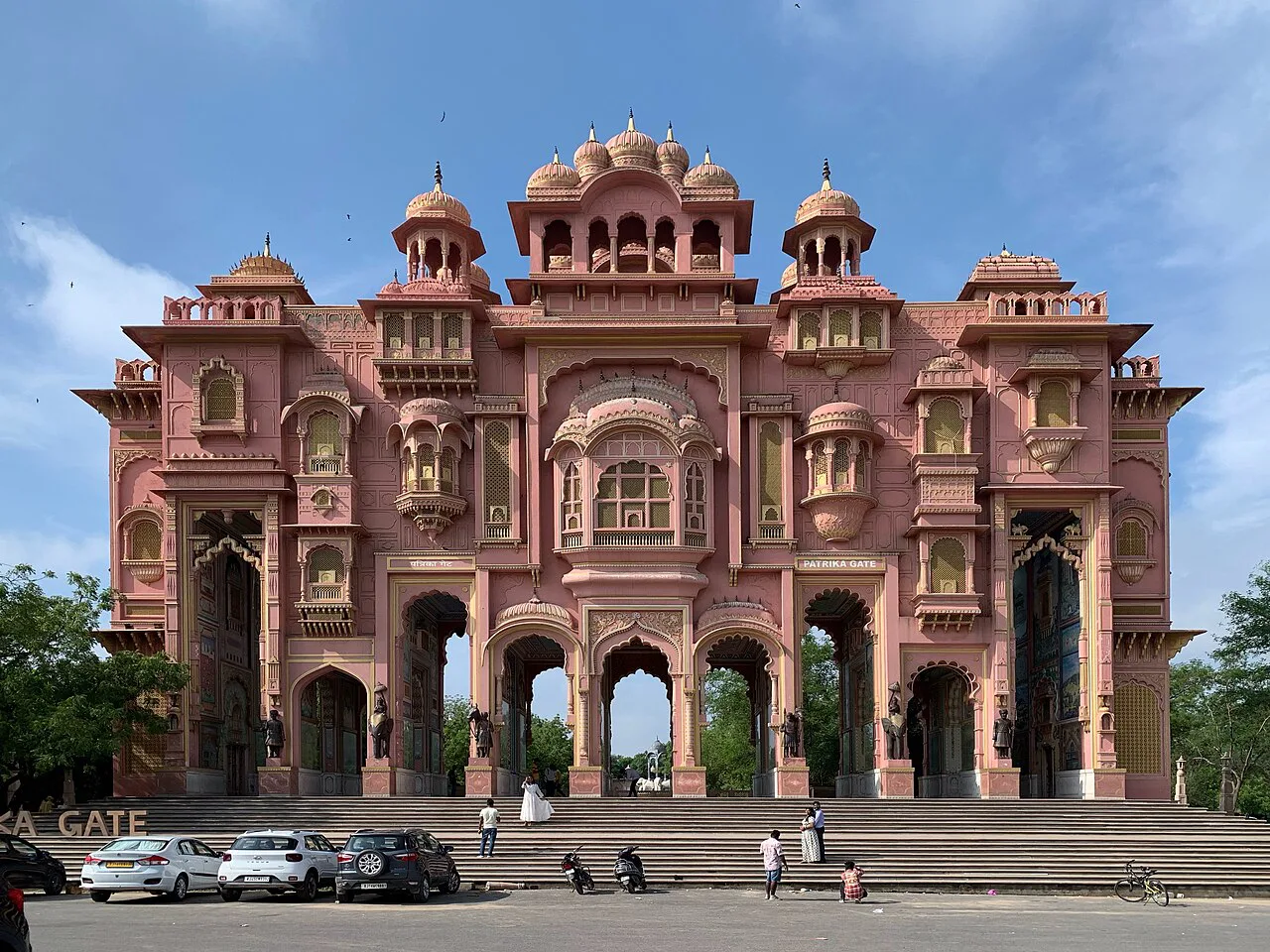 SOS Party Offsite sightseeing Heritage & City Sights Patrika Gate