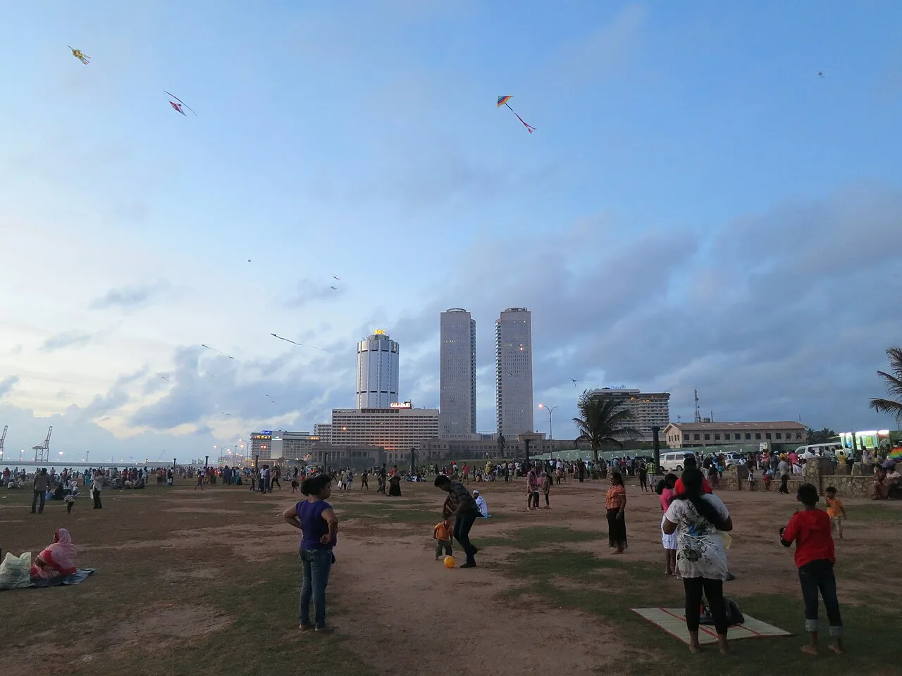 SOS Party Offsite sightseeing Colombo Galle Face Green and Ocean Promenade