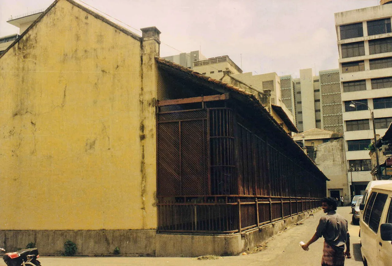 SOS Party Offsite sightseeing Colombo Old Dutch Hospital Precinct