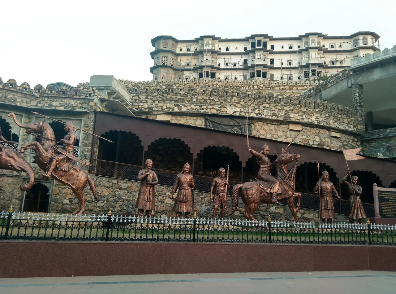 SOS Party Offsite sightseeing Aravalli Excursions Haldighati