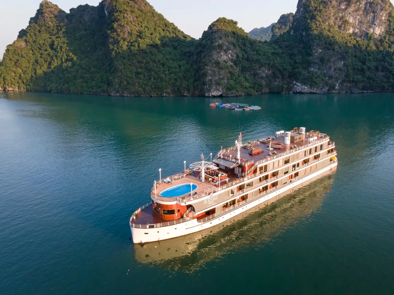 SOS Party Offsite sightseeing Halong Bay Halong Bay Cruise